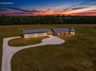 4426 S 86th Rd, Bolivar, MO 65613