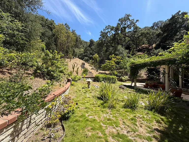 River Farm Dr — Photo 12