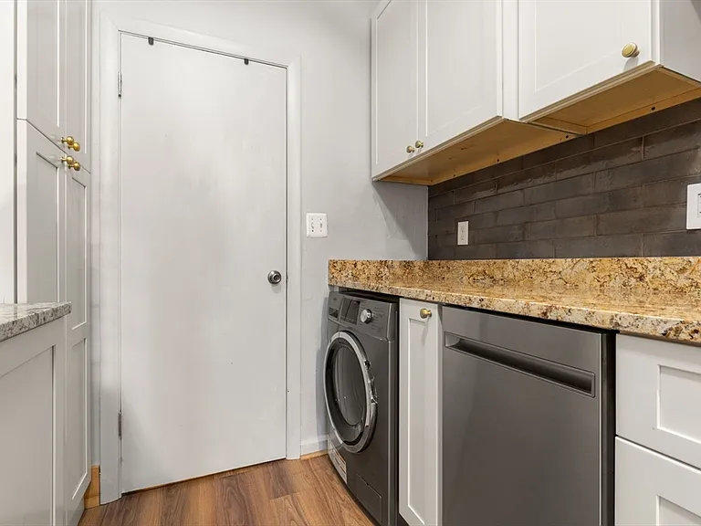 163 Beacon St #B2 — Photo 11