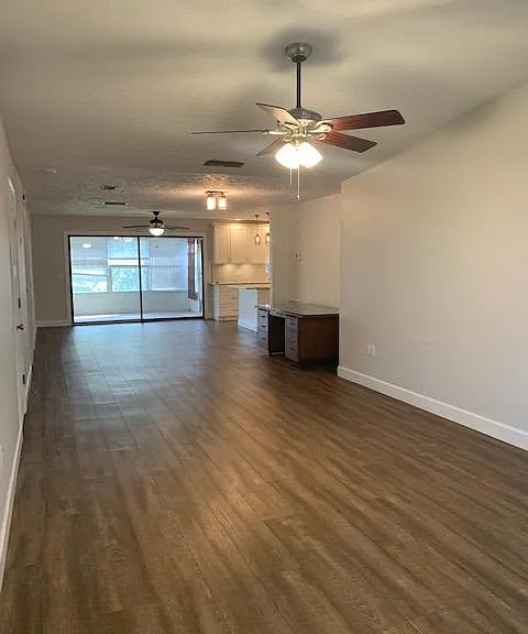 619 Desoto Ln — Photo 6
