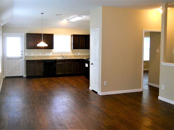 3rd image of 22330 Queenbury Hills Dr