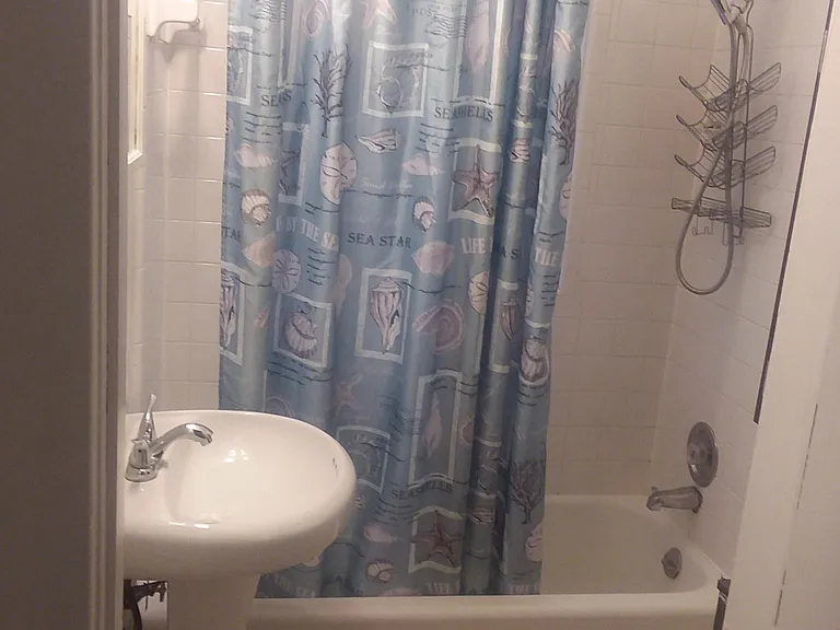 1020 Poxson Ave — Photo 16