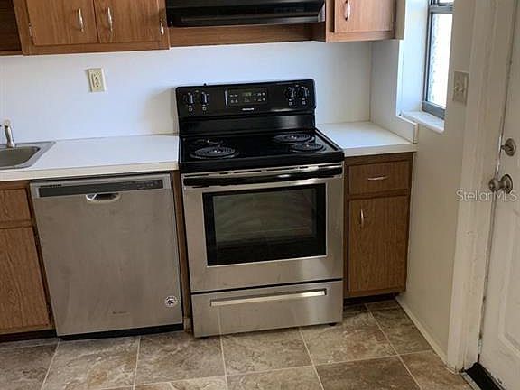 4th image of 1030 Park Dr APT 3