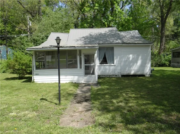 12064 Teifer Ave, Conneaut Lake, PA 16316