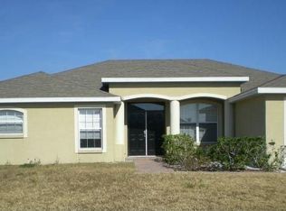 205 Majestic Gardens Ln, Winter Haven, FL 33880