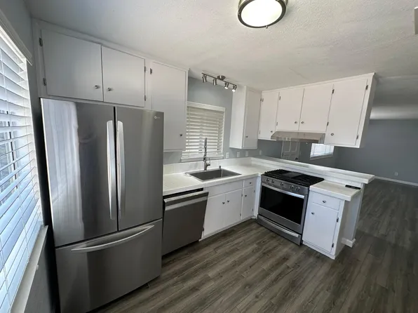 13260 Kiowa Rd APT 1, Apple Valley, CA 92308