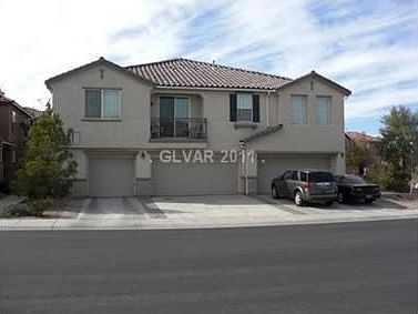 2nd image of 21 Red Oak Canyon St Unit 2