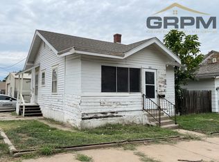 102 W 8th Ave, Hutchinson, KS 67501