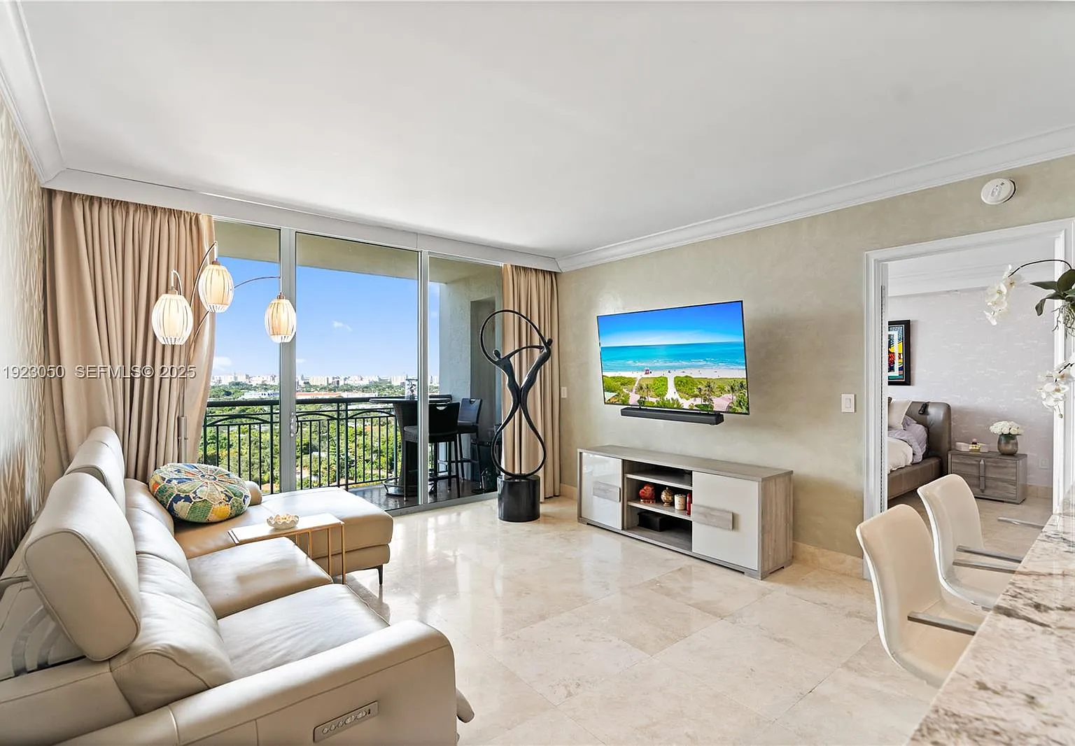The Executives Residences — Photo 1