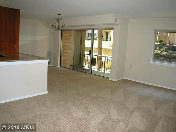 3rd image of 5109 Crossfield Ct APT 6