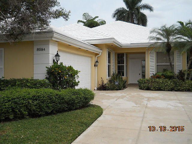 1st image of 8594 Wakefield Dr