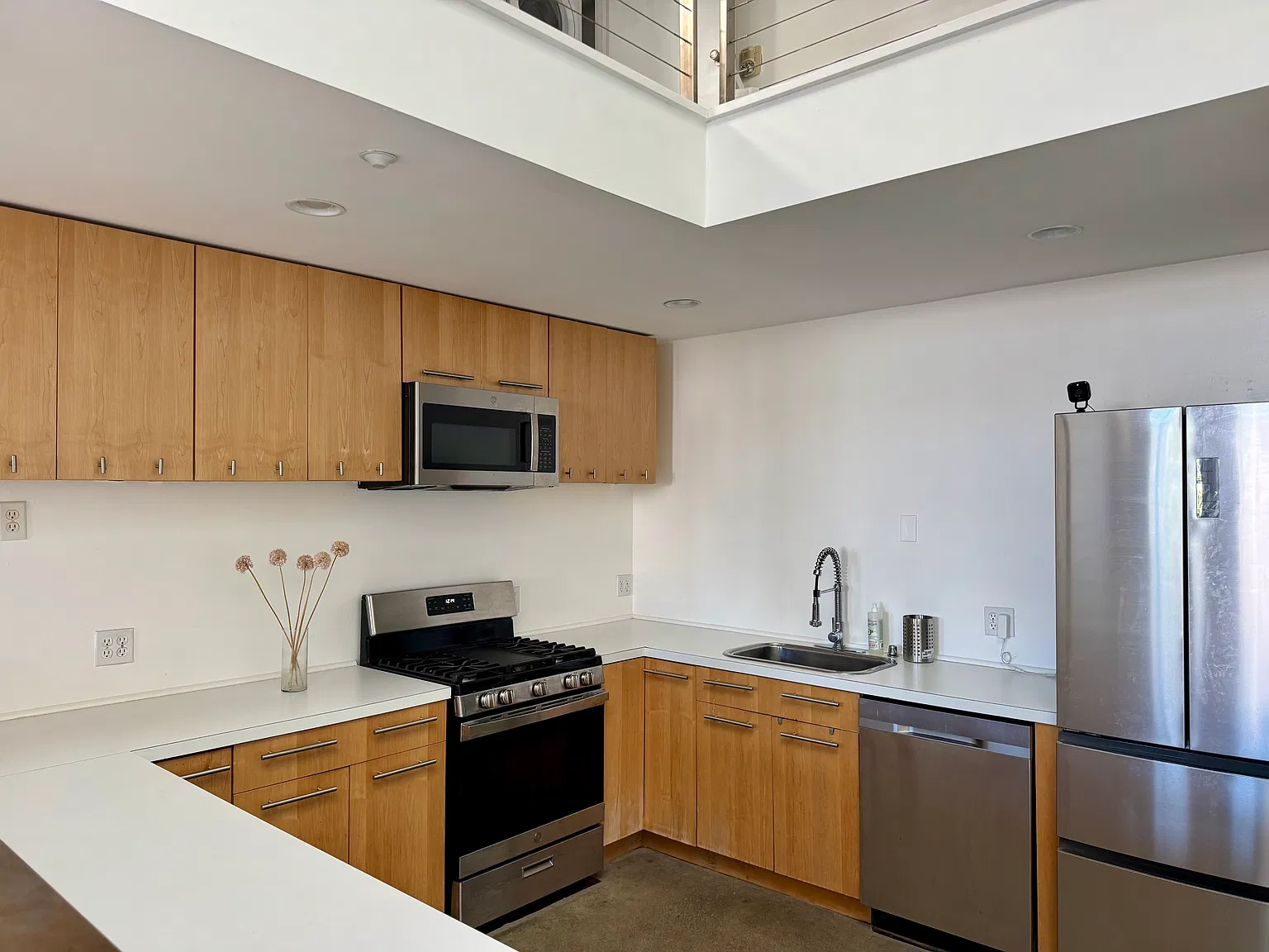 1 bed, 1860 sqft, $4,200 — Photo 3