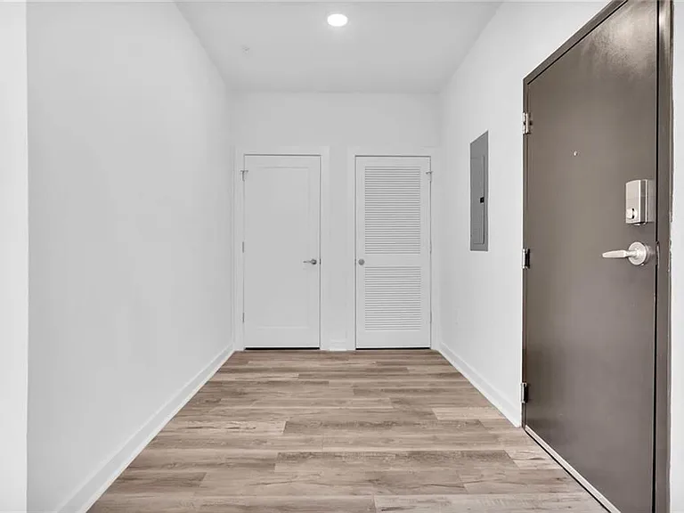 525 Parkway Dr #518 — Photo 14