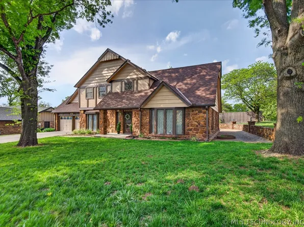 2550 Regency Rd, Bartlesville, OK 74006