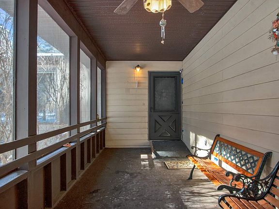 Screened in Front Porch