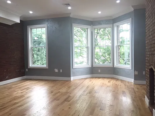 Rented by Kaliope Voulkoudis, LREB | media 26