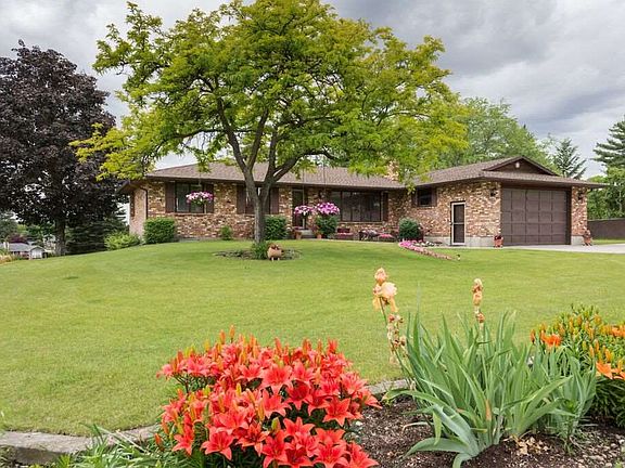 3rd image of 4015 N Maringo Dr