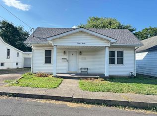 1220 12th St, Weston, WV 26452