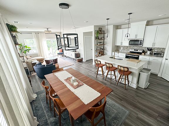 5th image of 4421 Skyridge Dr
