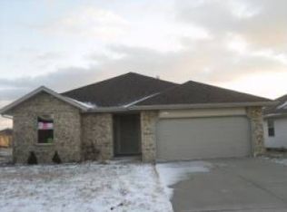 3236 W Bergman St, Springfield, MO 65803