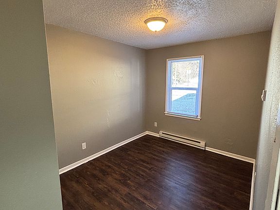 5th image of 604 Peru Rd #2