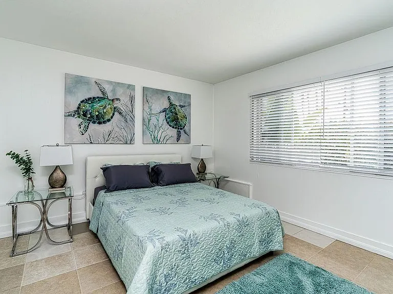 134 Tropicana Dr #1 — Photo 24