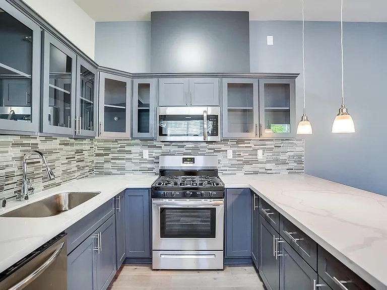 3528 W Adams Blvd — Photo 27