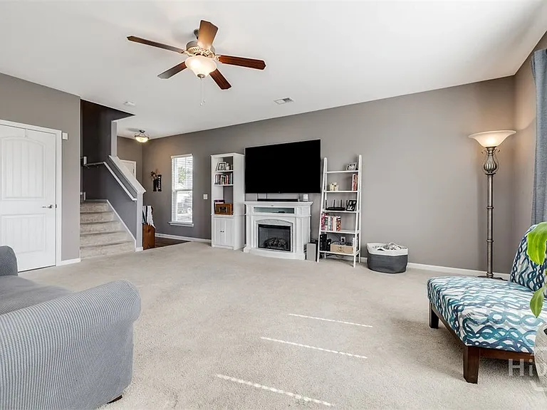 285 Willow Point Cir — Photo 8