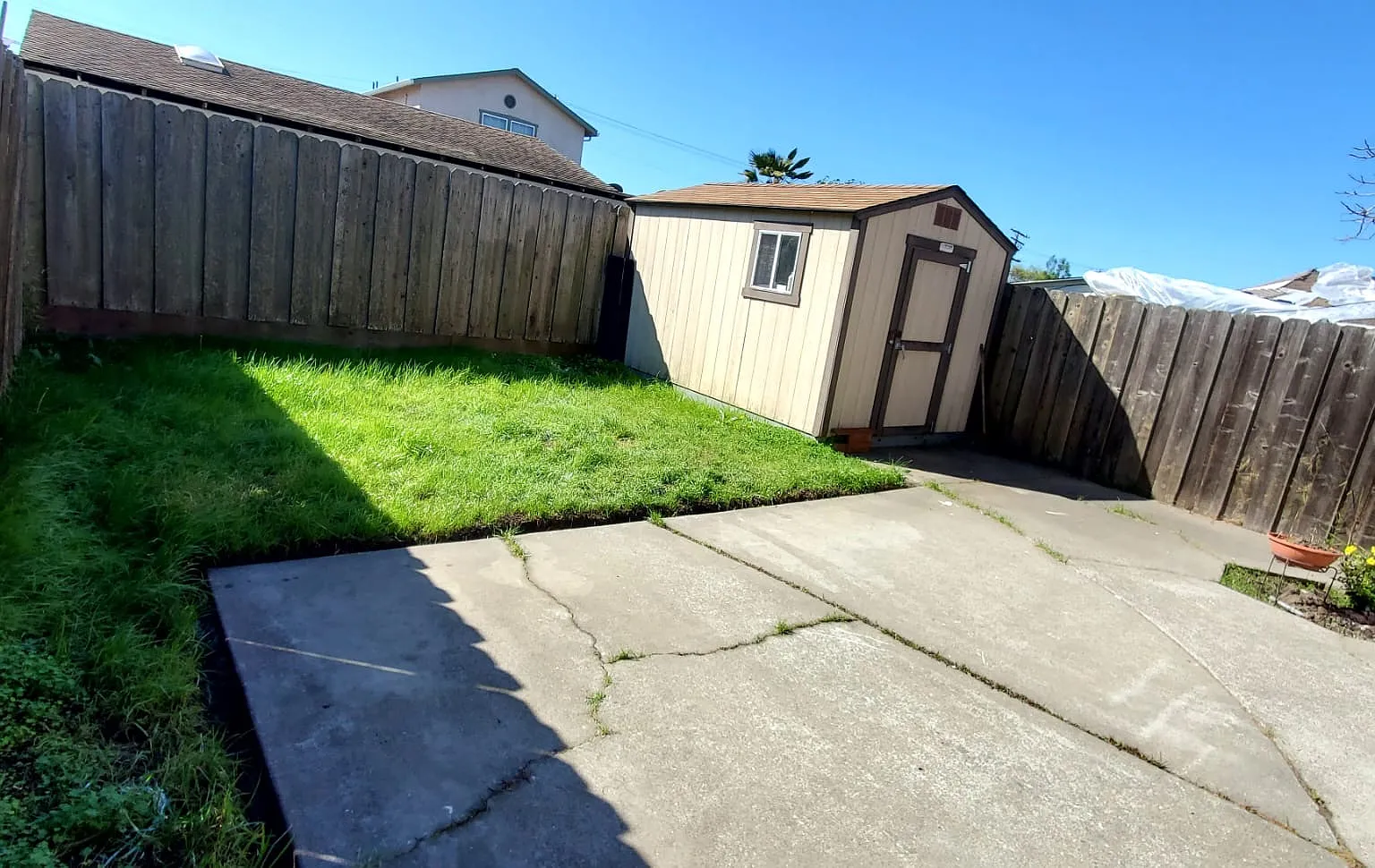 3 bed, 1.5 bath, 1001 sqft, $3,100 — Photo 2