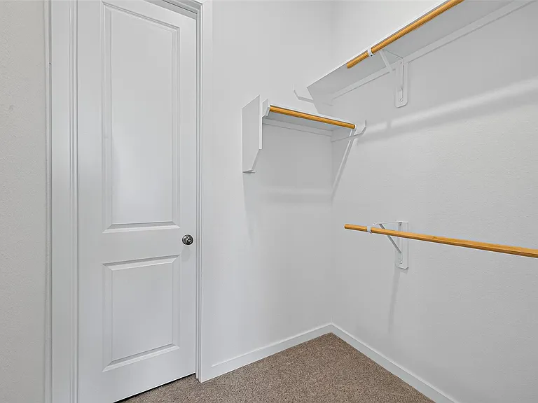 11119 Poplar Tree Dr — Photo 37