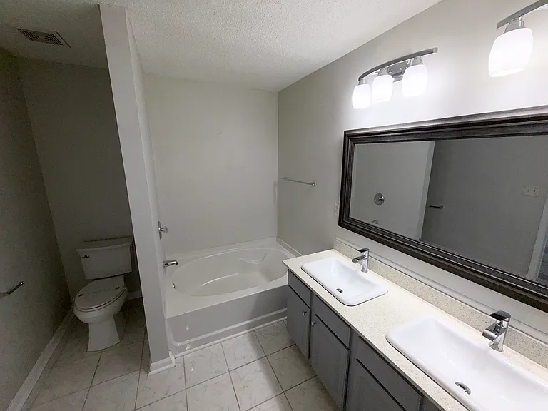 246 Azalea Cir — Photo 16