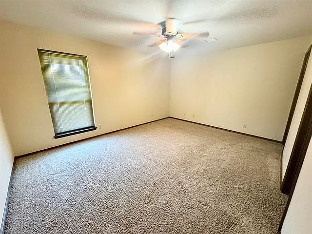 2901 Old Mallard Rd — Photo 33