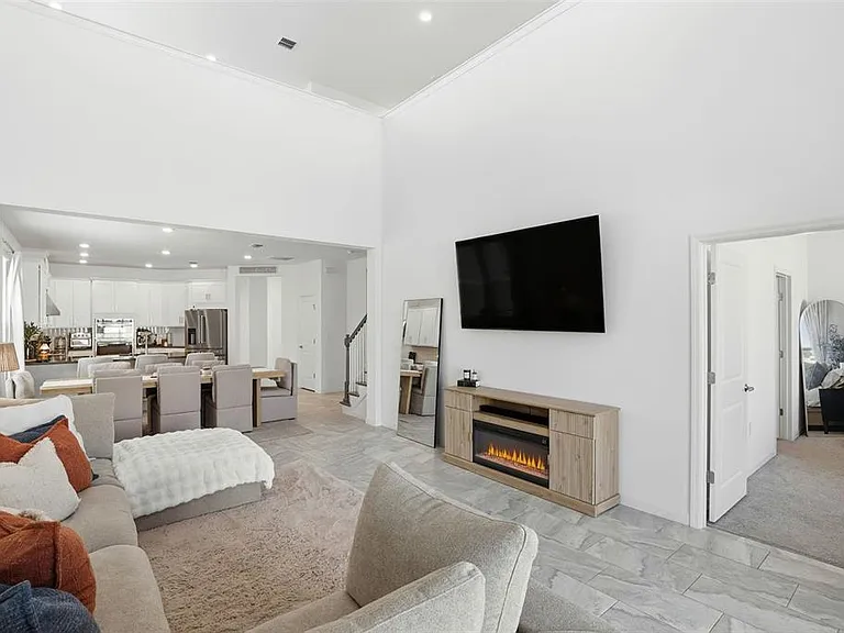 5268 Kildare Pl — Photo 10