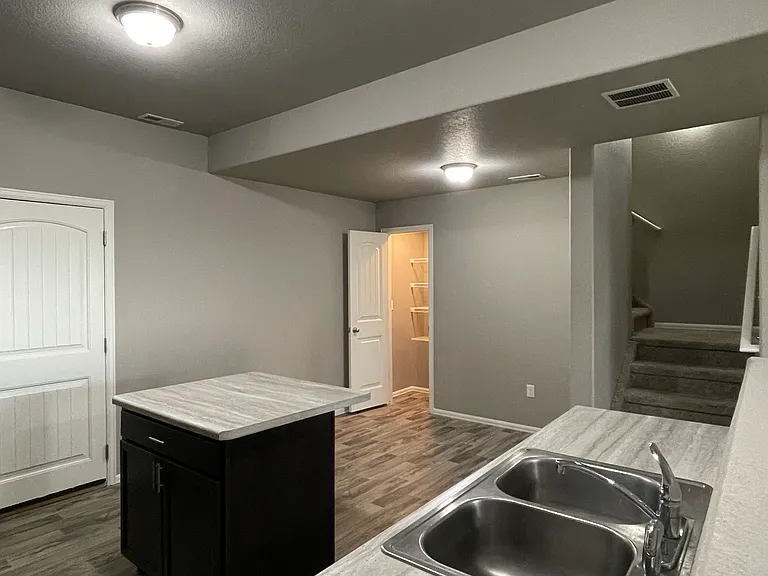 7593 Sand Lake Hts — Photo 4