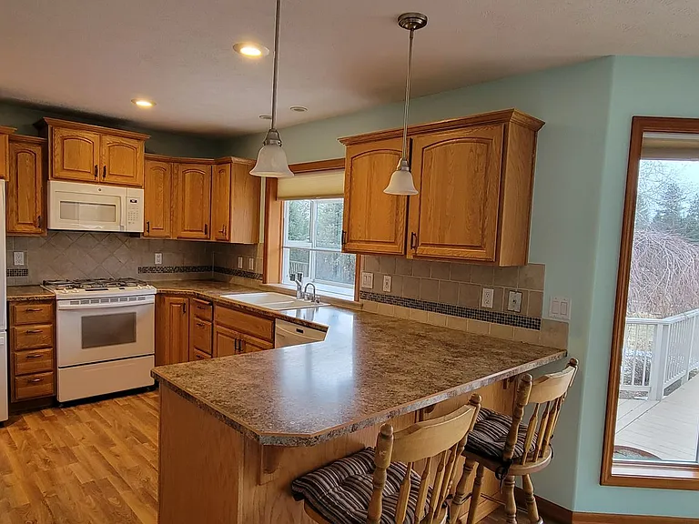 3719 E Thrush Ln — Photo 5