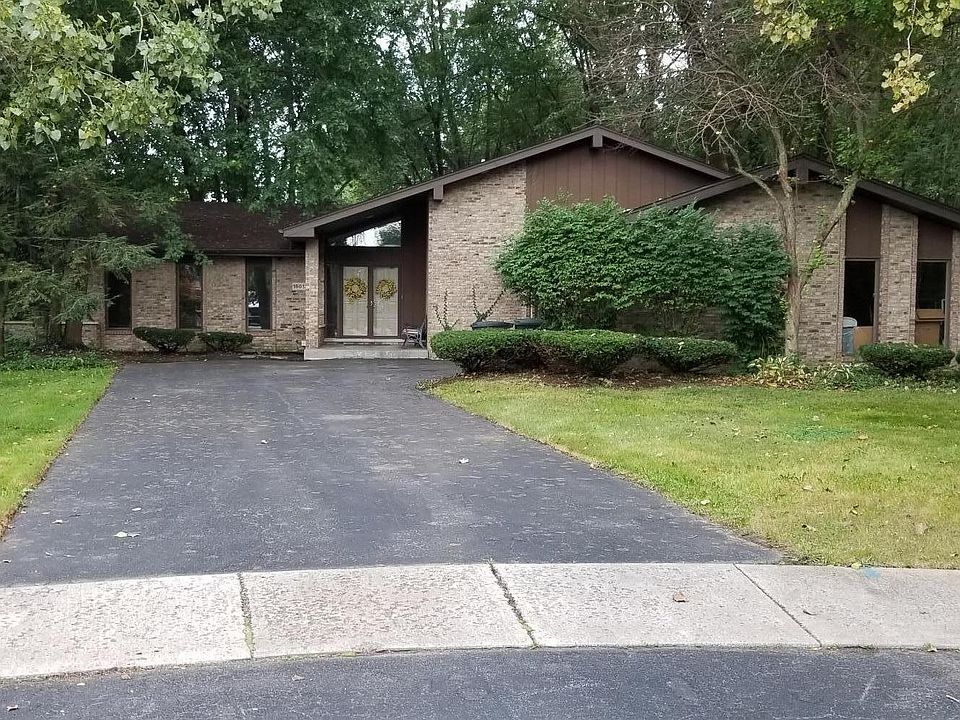 2nd image of 18613 Willow Ln