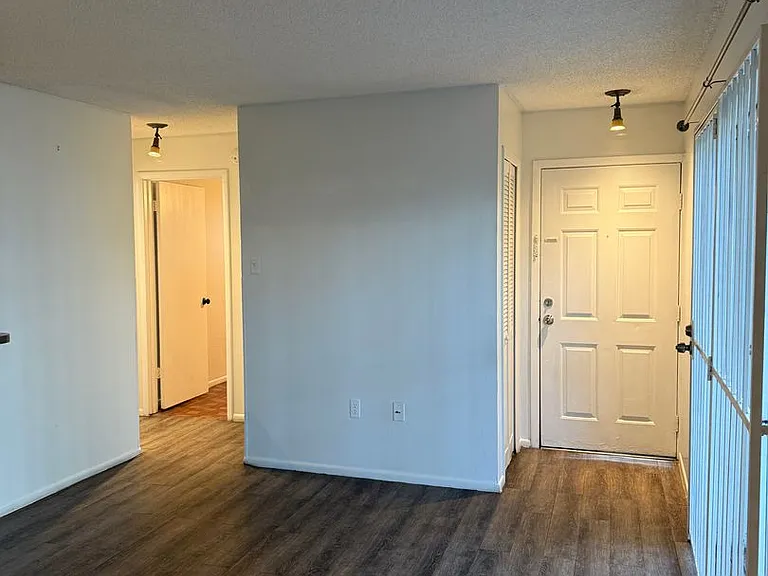 3827 Bay Club Cir #103 — Photo 7