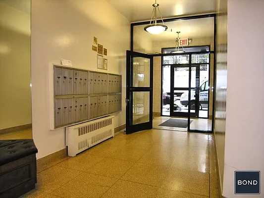 Rented by Bond New York | media 20