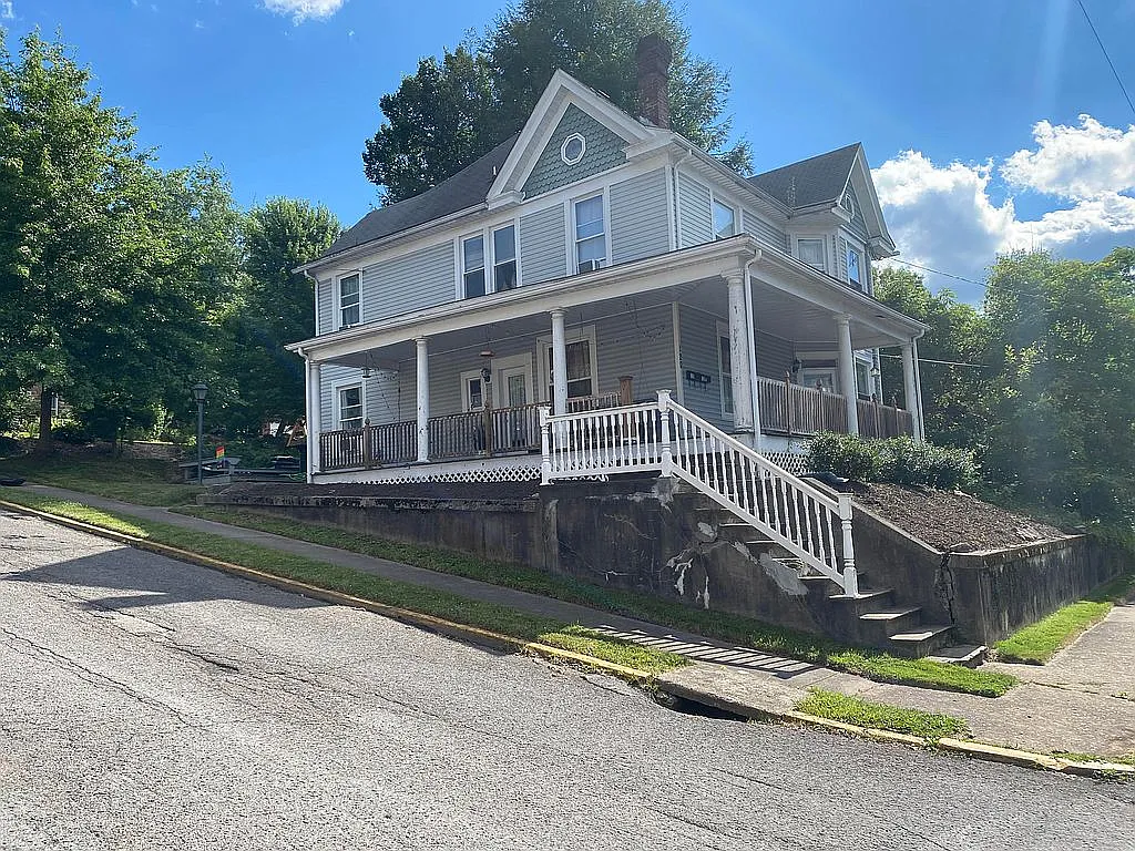 120 Euclid Ave photo 1