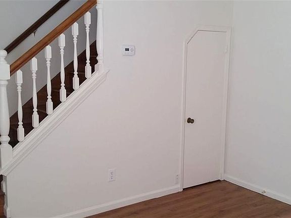 4th image of 5631A Columbia Ave #103A