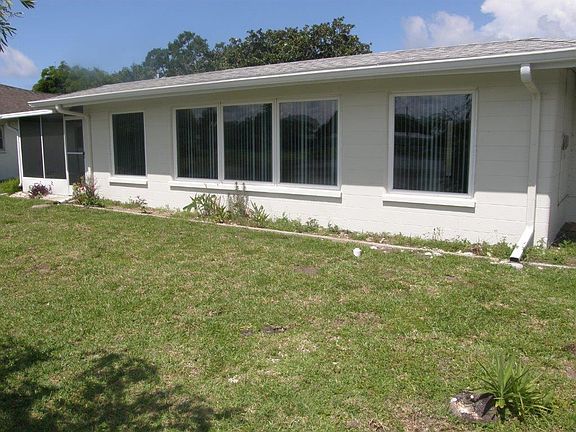 4th image of 6571 Bluewater Ave