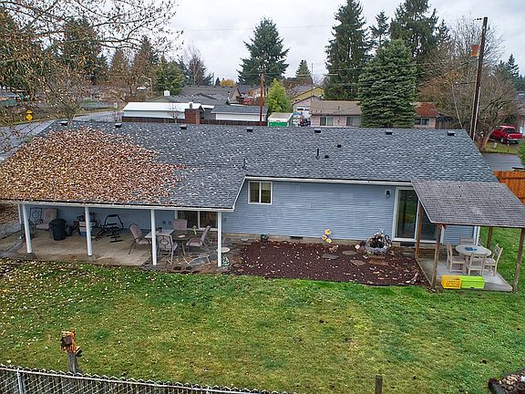 2nd image of 10211 NE 75th St