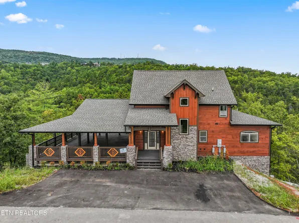 2359 Mimosa Dr, Sevierville, TN 37862