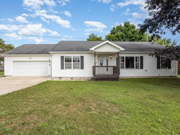 6644 Maple St, Riverdale, MI 48877