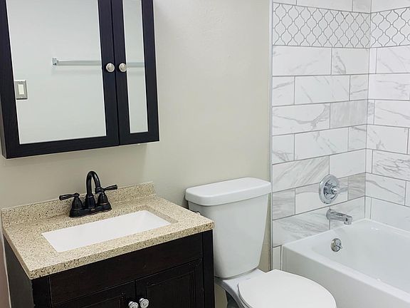 4th image of 1155 Ash St APT 206