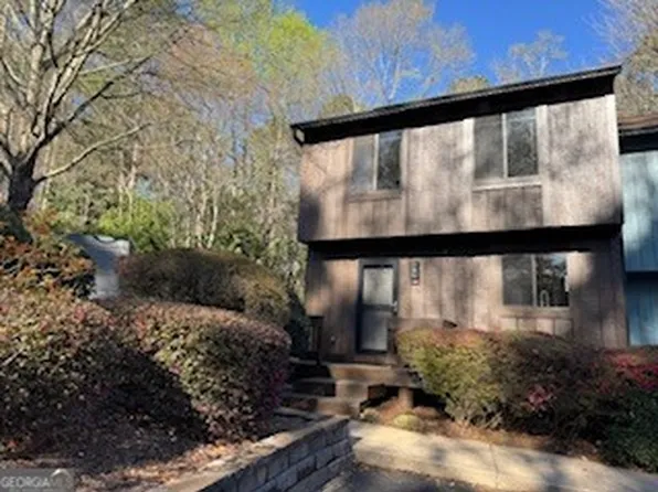 134 Fernbanks Ct, Athens, GA 30605
