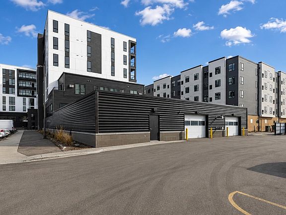 3rd image of 300 Main Ave #511