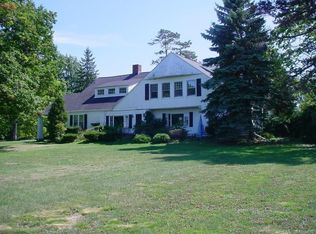 4325 Lake Shore Rd, Hamburg, NY 14075