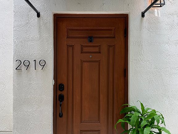 3rd image of 2919 SW 30th Ct