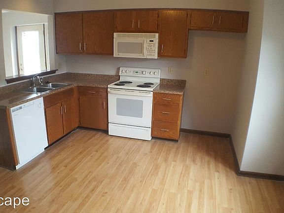 5th image of 4486 Braemar Dr